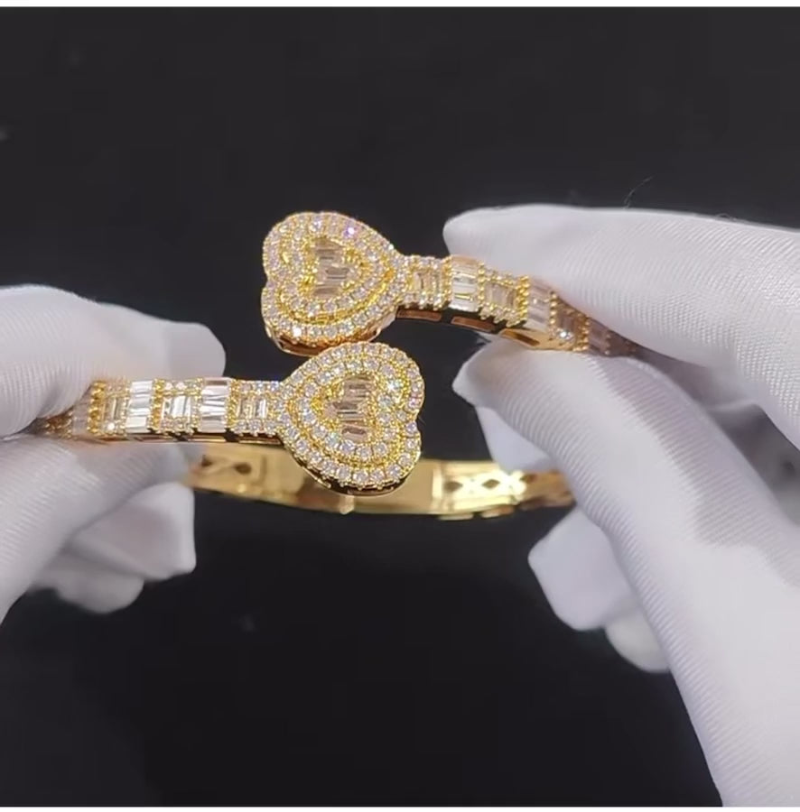 Baguette Heart Braceletupdated#gid://shopify/Video/27282587615382#video_id