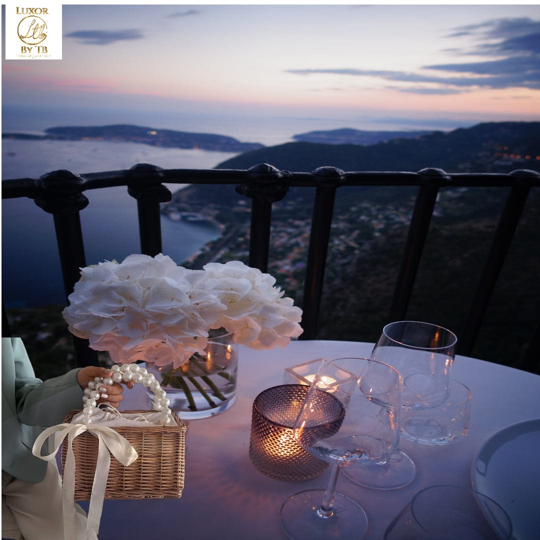 Luxury Pearl Handle Straw Bag.