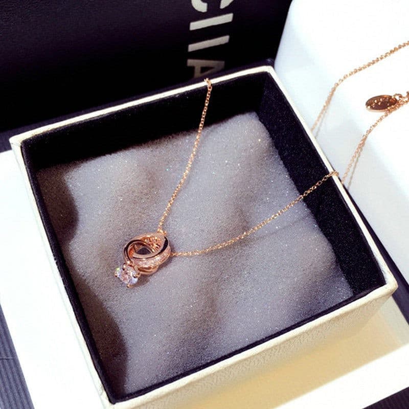 Interlocking Ring Necklace.