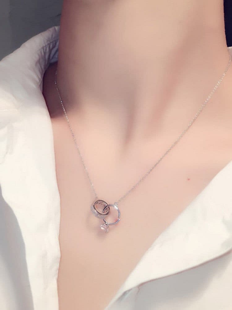 Interlocking Ring Necklace.