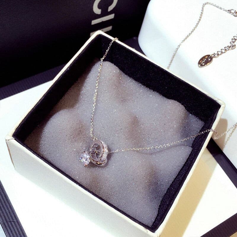 Interlocking Ring Necklace.