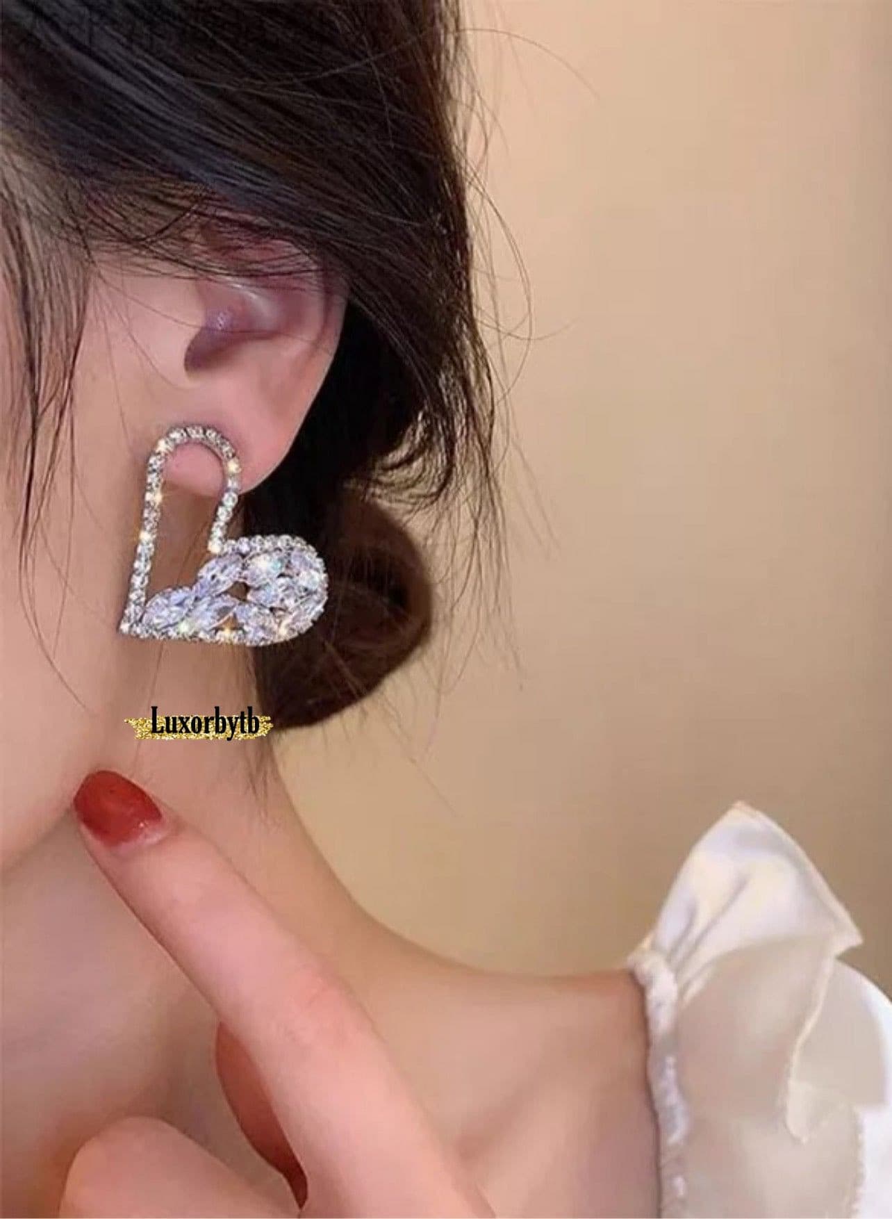 Heart Diamond Earrings.